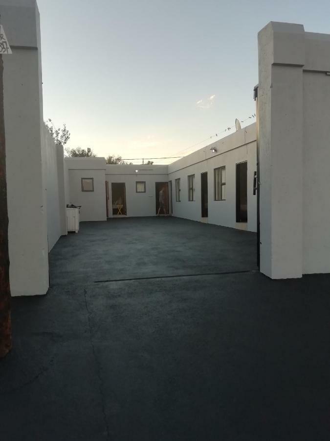 Fgm Guesthouse 2 Alberton Exterior photo